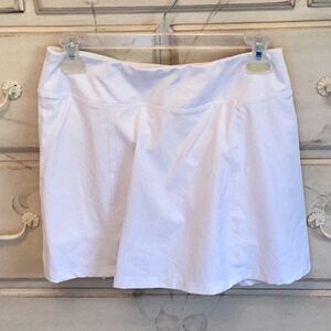 Fila white pickleball/tennis skirt with flirty back pleats
